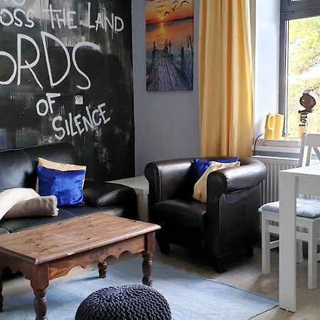 2 Bedrooms House With Enclosed Garden And Wifi At Slezska Ostrava Eksteriør billede