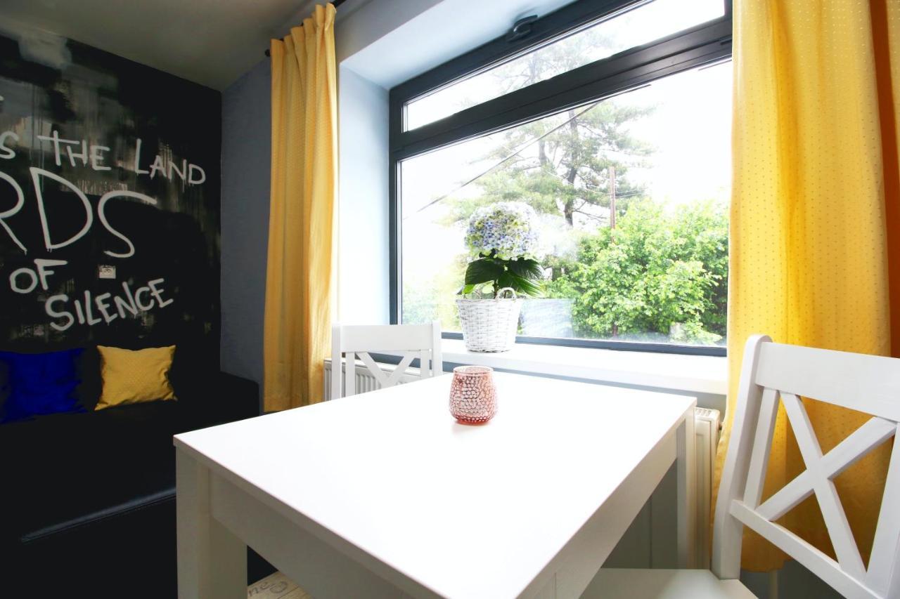 2 Bedrooms House With Enclosed Garden And Wifi At Slezska Ostrava Eksteriør billede