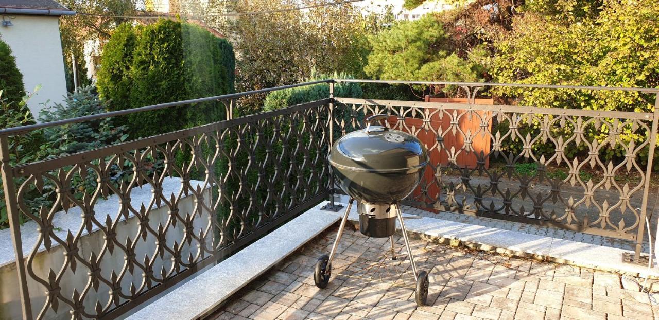 2 Bedrooms House With Enclosed Garden And Wifi At Slezska Ostrava Eksteriør billede